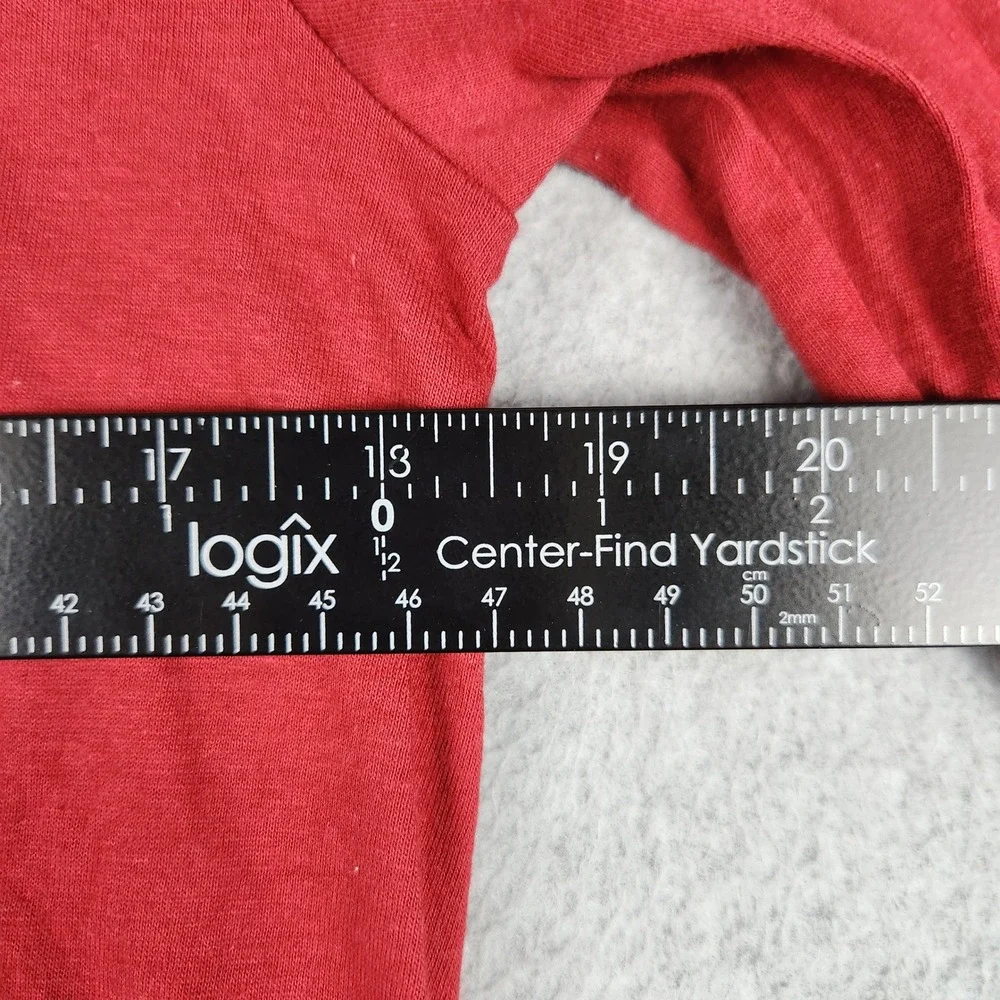 Nike T-Shirt Mens Small Red Cotton‎ Long Sleeve Slim Fit Crewneck Spell Out Logo